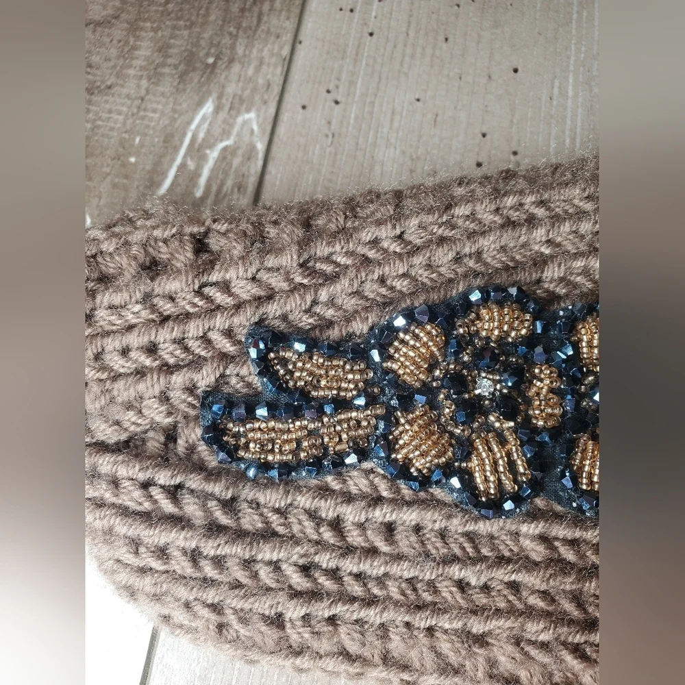 DAVID&YOUNG Brown Winter Crochet Floral Beaded Applique Headband NWOT